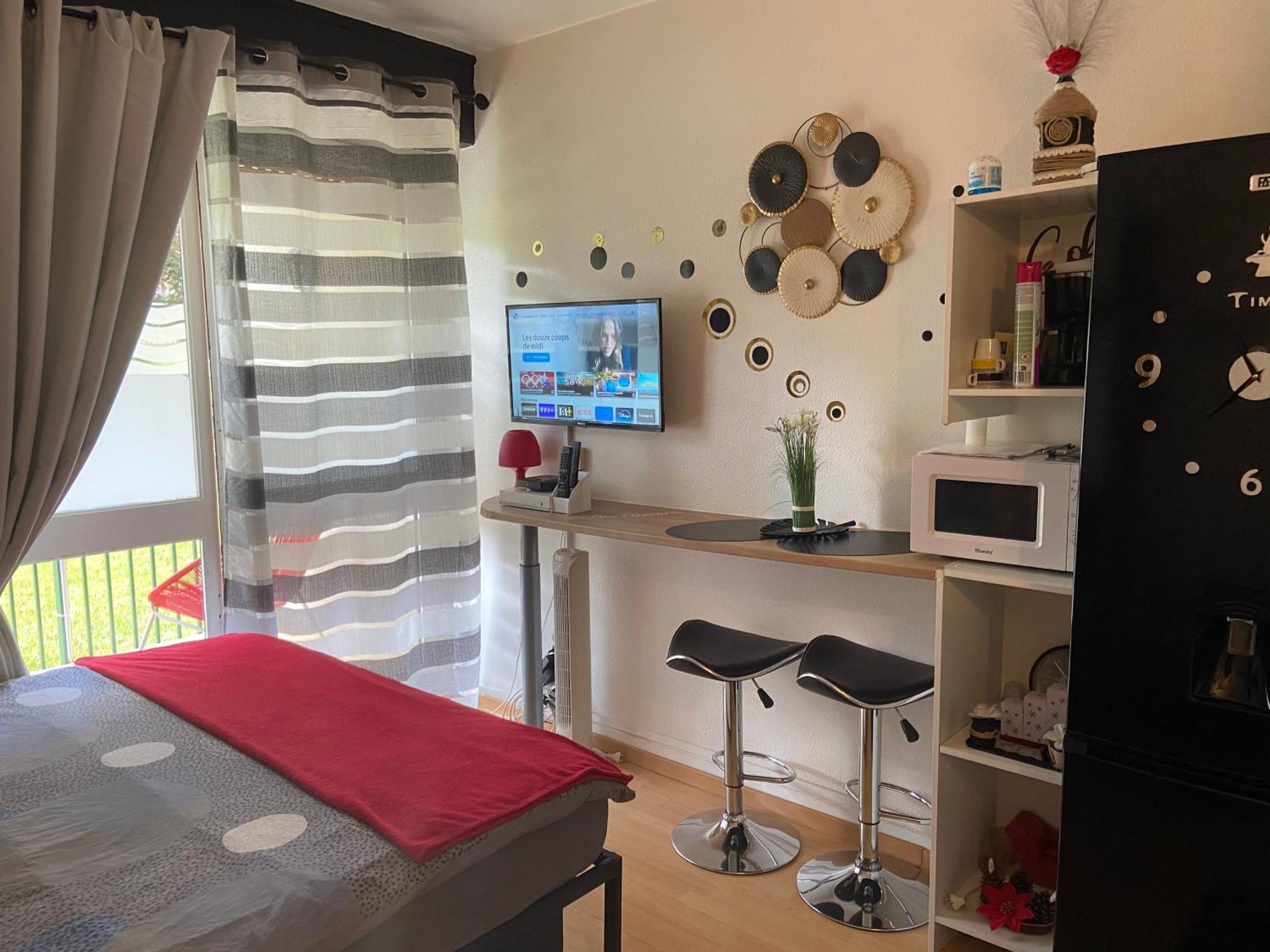 Charmant Studio Avon Екстериор снимка